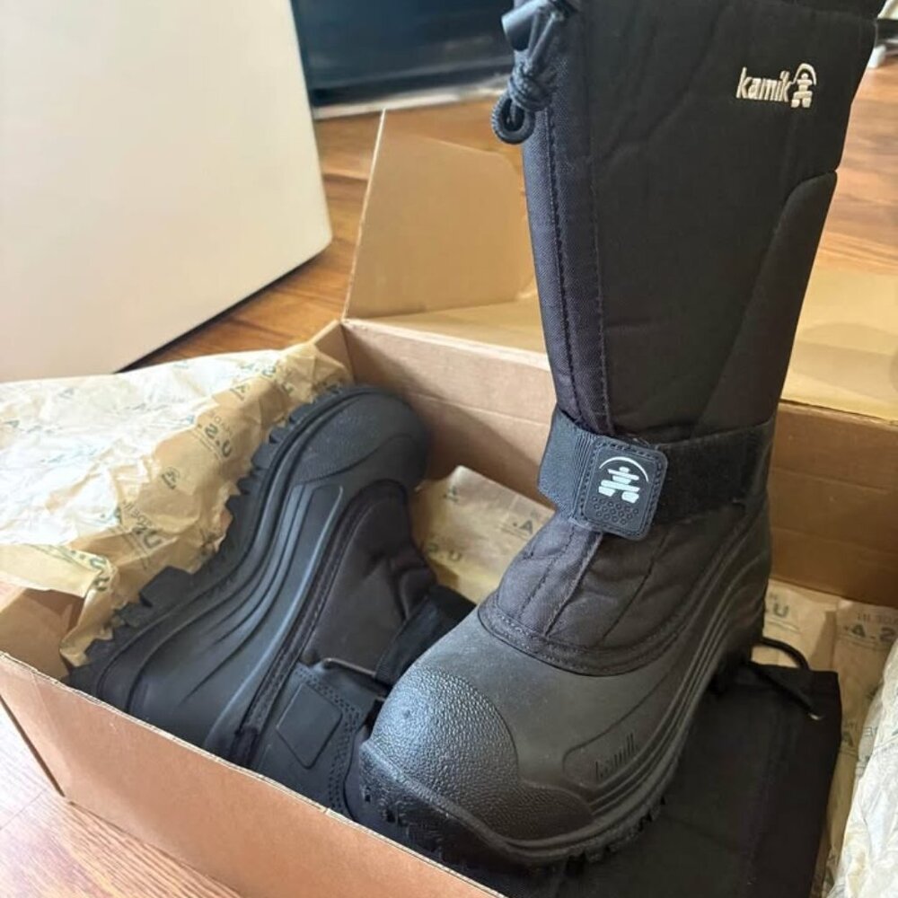 NIB Men's Kamik Greenbay Snow Boots size 8